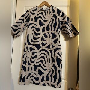 Marimekko Black and White Sheath Dress Short Sleeve Crew Neck